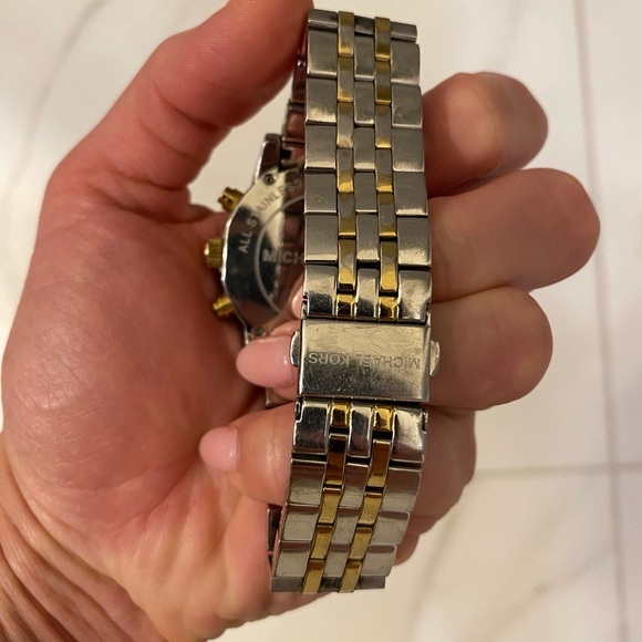 Michael Kors women’s watch - Picture 2 of 3